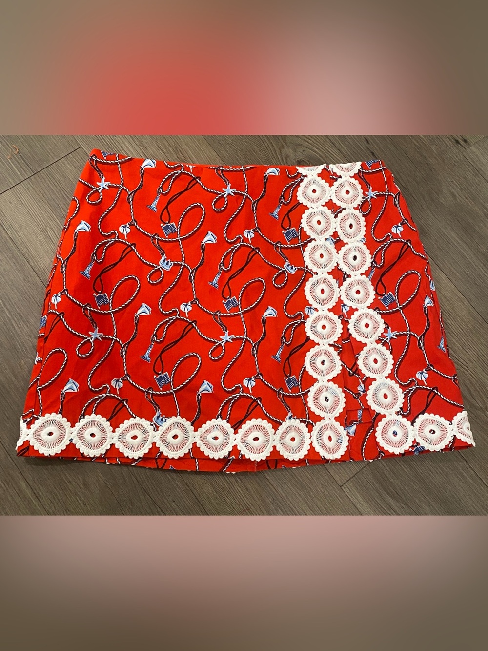 Crown & Ivy Red Rope-Print Skort with White Crochet Trim